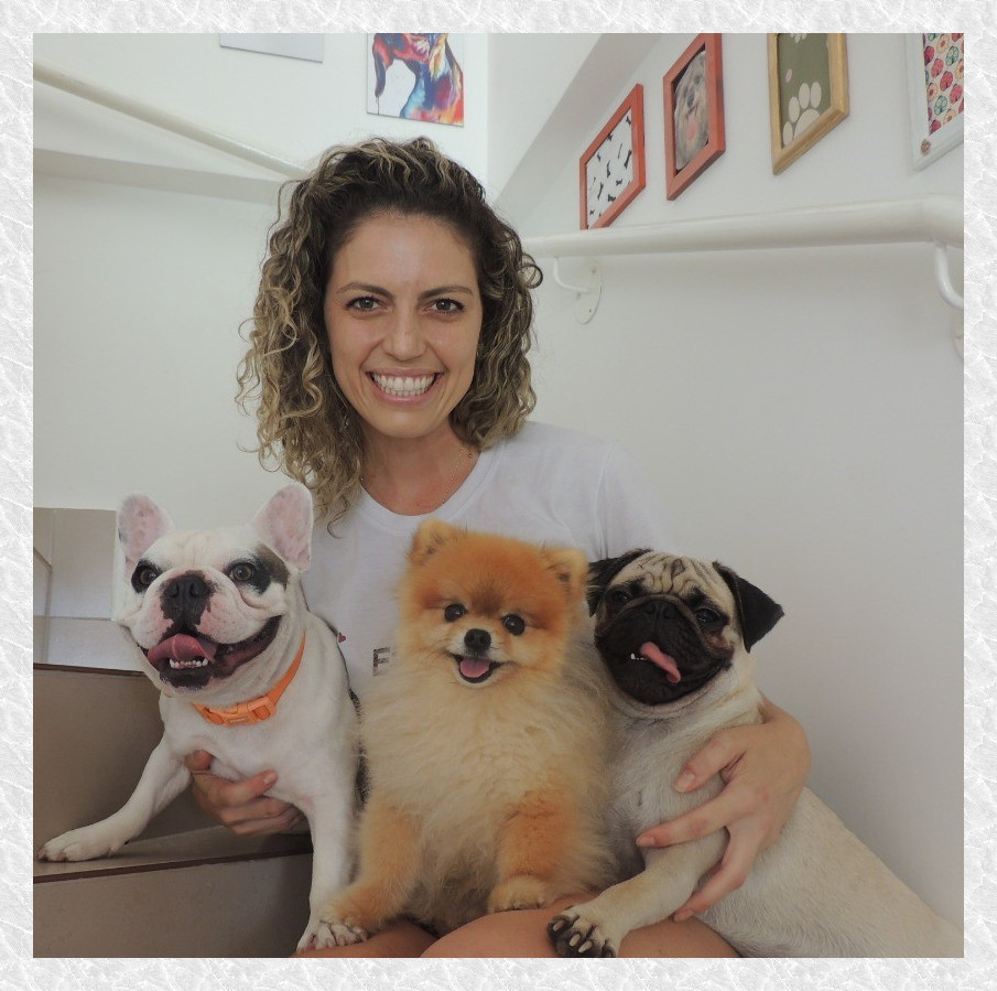 Creche, hospedagem, adestramento Marcela love dogs